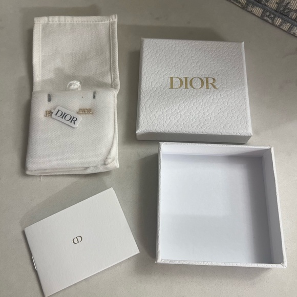 Like new Dior Gold and Silver Crystal Earrings - Picture 12 of 15
